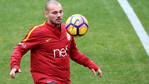 Sneijder trên đường tới Sampdoria