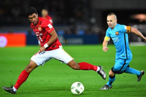 Paulinho là mẫu cầu thủ có ý thức tuân thủ chiến thuật rất cao