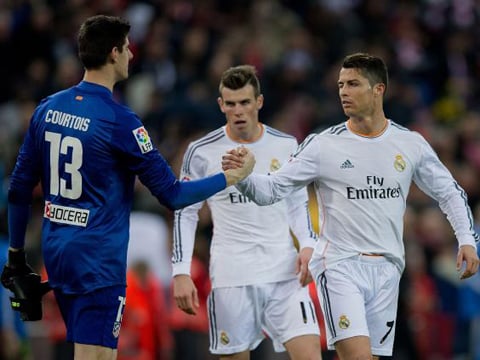 Courtois có thể là đồng đội của Ronaldo ở Real?
