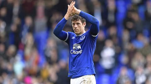 Barkley được phép rời Everton