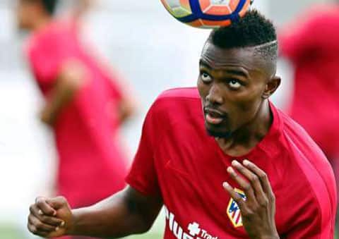 Bernard Mensah vẫn chưa thể khoác áo Atletico Madrid
