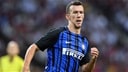 Perisic đồng ý gia hạn với Inter, không đến M.U