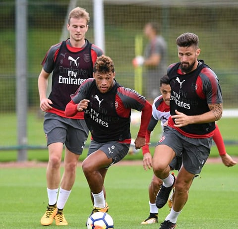 Chelsea đang nhắm Oxlade-Chamberlain của Arsenal