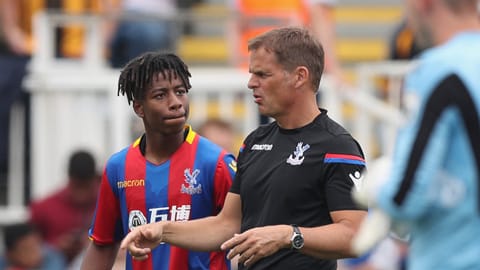 De Boer đang gặp nhiều sức ép ở Palace