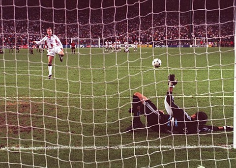 Trận đấu giữa Anh và Argentina tại World Cup 1997 để lại nhiều ấn tượng