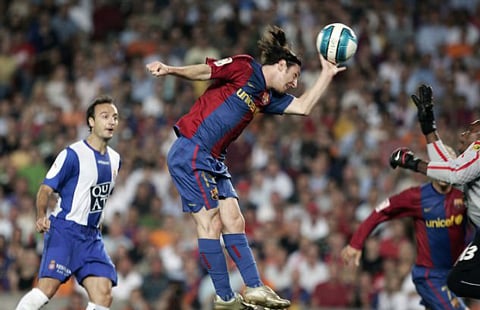 Bàn thắng giống Maradona của Messi