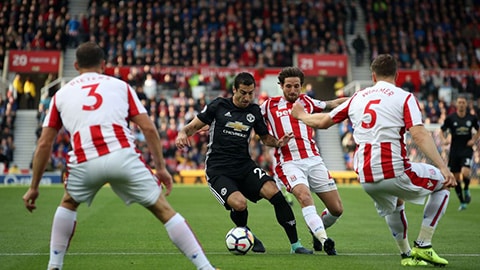 Micky không có nhiều đất diễn trước Stoke