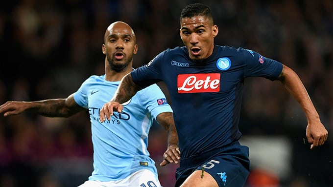 Delph chơi tuyệt hay cả ở Champions League