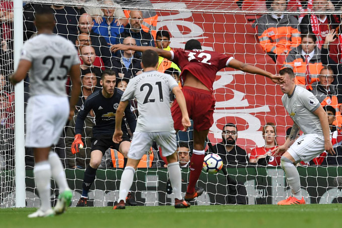 Pha cứu thua không tưởng của De Gea