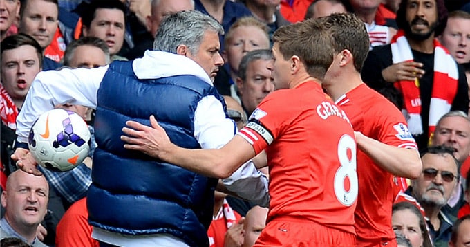 Mourinho luôn coi thường các trận đấu với Liverpool