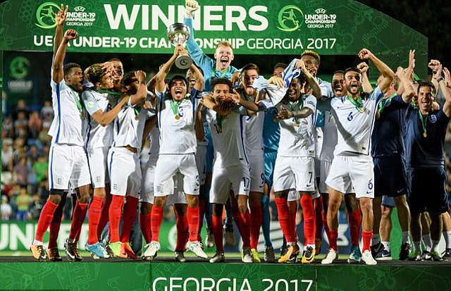 U19 Anh lên ngôi ở U19 châu Âu